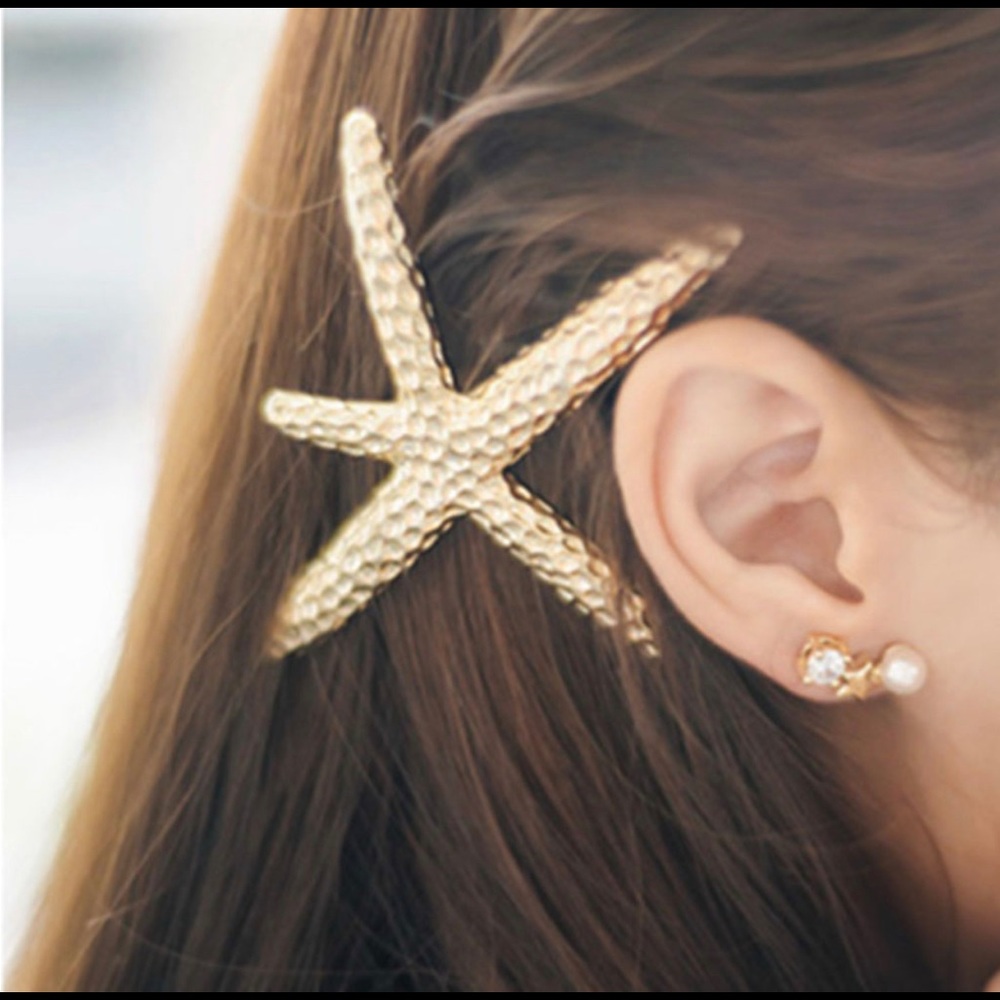 hair clip, golden starfish.